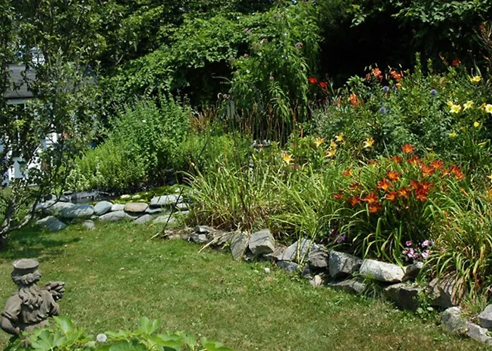 Gardenview Bed And Breakfast